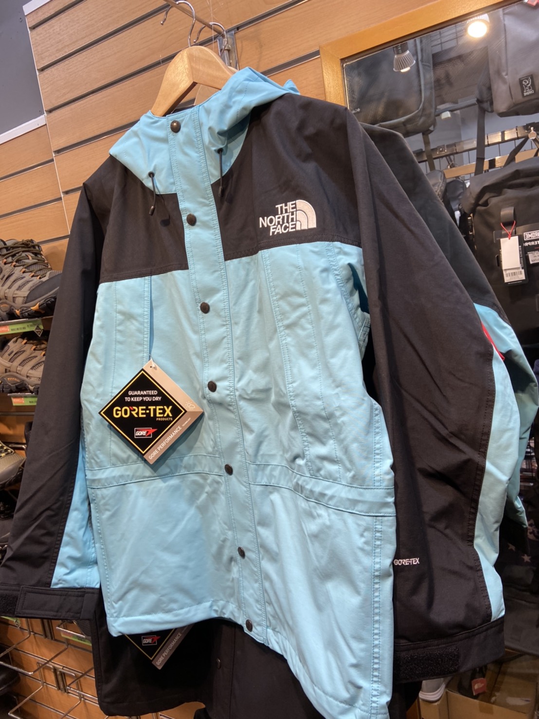 The North Face】ノースフェイスの大人気ジャケット「マウンテンライト ...