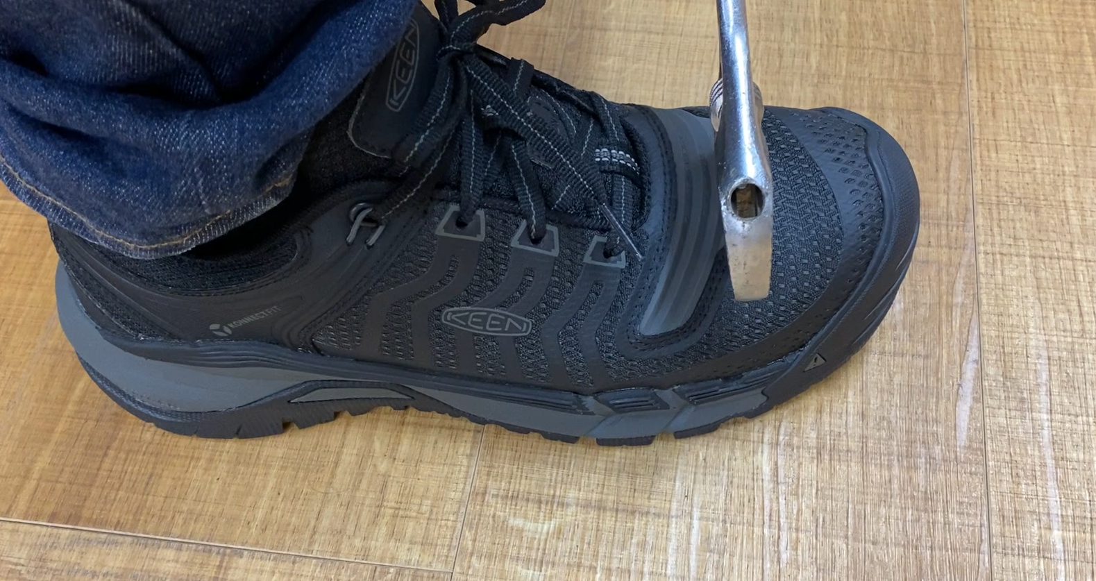 KEEN UTILITY】KEEN(キーン)の安全靴!?作業時だけでなく、日常でも使いたくなるほどおしゃれな安全靴をご紹介!! |  FITTWO(フィットツー) 上野のアウトドアショップ