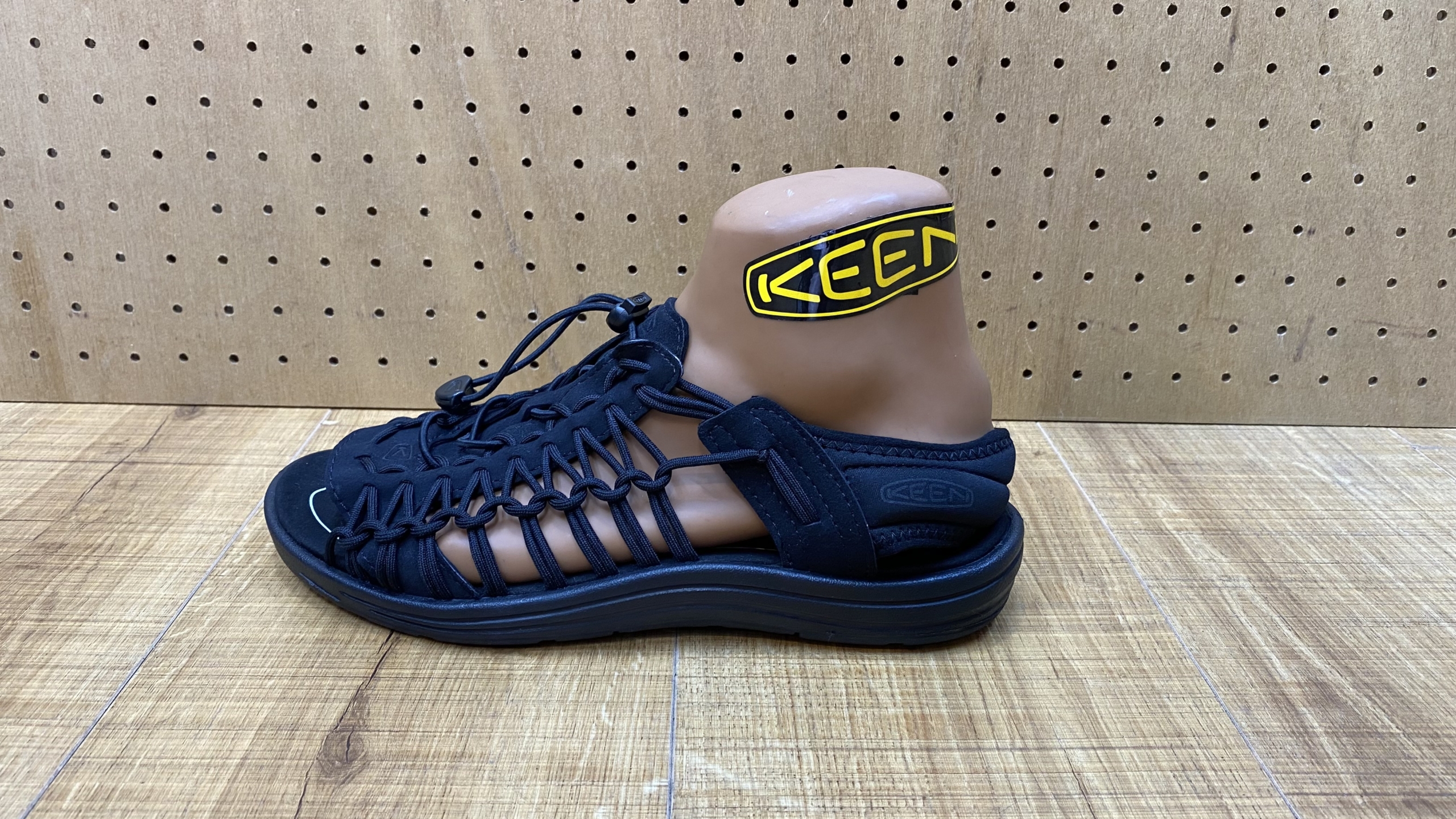 KEEN UNEEK II OT/ユニークツーオーティー-