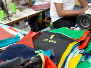 Cotopaxi Del Díaシリーズ 全て一点モノの個性的なカラーバッグ