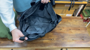 CHROME GROCERY TOTE MSNGRのメイン収納画像