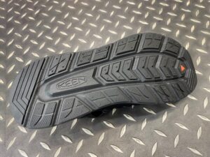 キーン　ユニークダブリューケー　街中でもアウトドアでも使用できるアウトソール