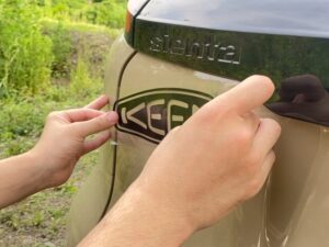 キーン　ロゴステッカー　貼り付け方法