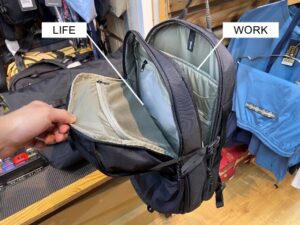 THULE ENROUTE BACKPACK 30L メインの2気室紹介