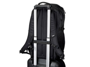THULE ENROUTE 30L　スーツケース取り付けイメージ