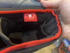 CHROME KADET PHOTO INSERT 両サイドの小さいポケット