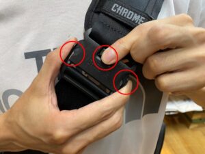 CHROME PLASTIC BUCKLE 着脱方法