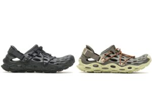 MERRELLのHYDRO AT CAGE、黒やボウルダーのアウトドアシューズ