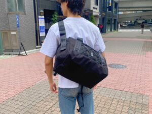 クローム　BARRAGE 32L DUFFLE 着用画像