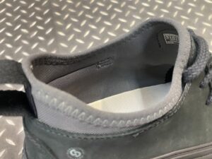 KEEN KS MOC CHUKKA メッシュライニング採用で快適