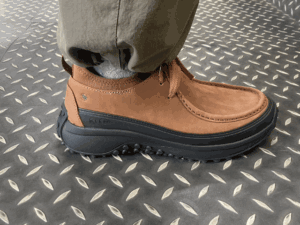 KEEN KS MOC CHUKKA 着用画像