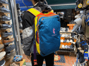 cotopaxi allpa 28l travel pack 着用画像