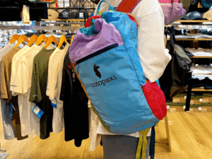 COTOPAXI LUZON 24L BACKPACK 着用画像