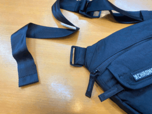 クローム　ボットフラップスリング　左右両肩対応のショルダーストラップ