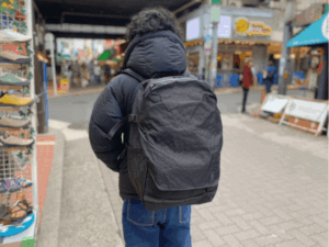 chrome extlek 45l pack 着用画像