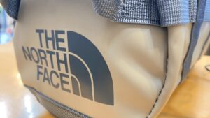 THE NORTH FACE BC DUFFEL SHOULDER BAG 耐久性のあるメイン素材
