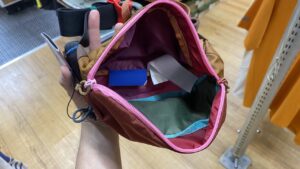 COTOPAXI EMPACKABLE 3L SLING main compartment